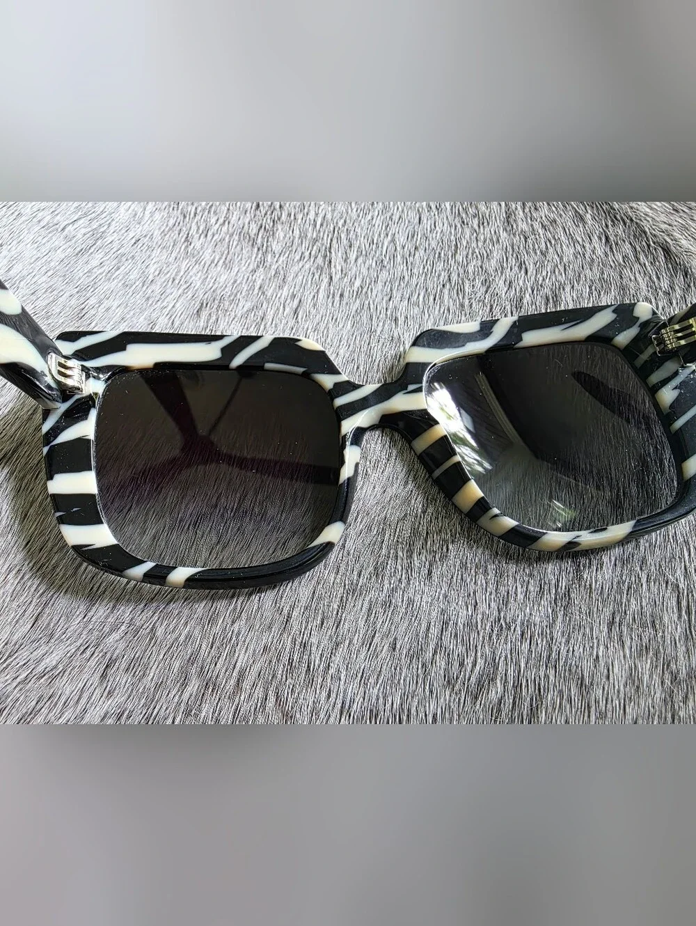 Dolce & Gabbana Zebra / Black Sun Glasses